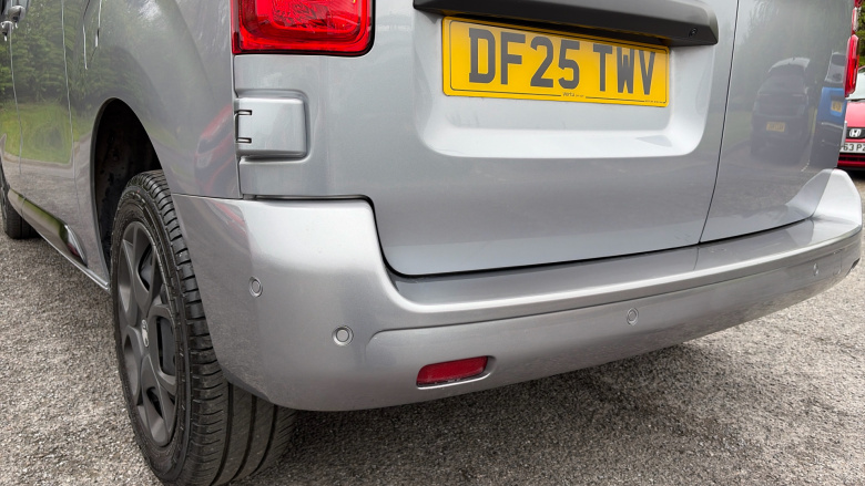 Vauxhall Vivaro L1 Diesel 1.5 Turbo D 120 Pro H1 Van